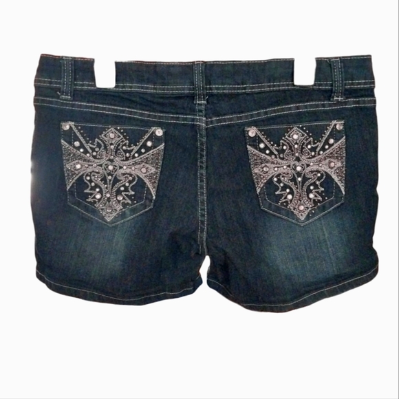 JZ Premium Denim Shorts. Bling pockets with rhinestone diamond button. Sz 15 Jrs - Picture 1 of 7